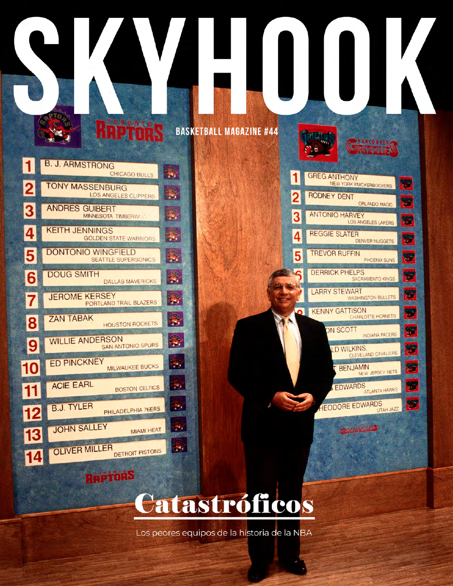 Portada de SKYHOOK Magazine número 44